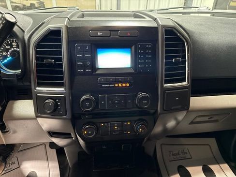 Used 2016 Ford F150 XLT AWD/4WD image 8