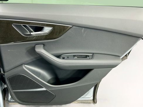 Used 2025 Audi Q8 Premium Plus w/ Premium Plus Package image 26