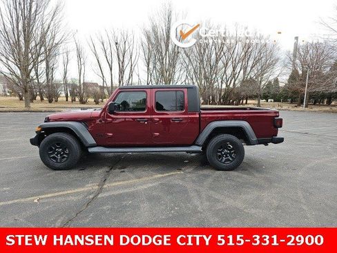 Used 2021 Jeep Gladiator Sport image 1