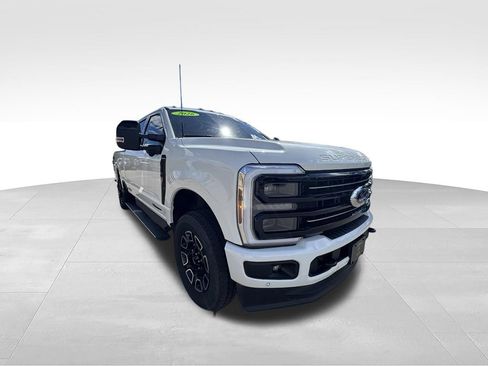 Used 2026 Ford F350 Platinum w/ FX4 Off-Road Package AWD/4WD image 6