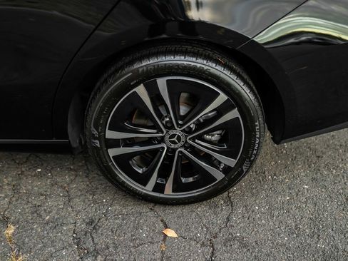 Used 2025 Mercedes-Benz CLA 250 4MATIC image 13