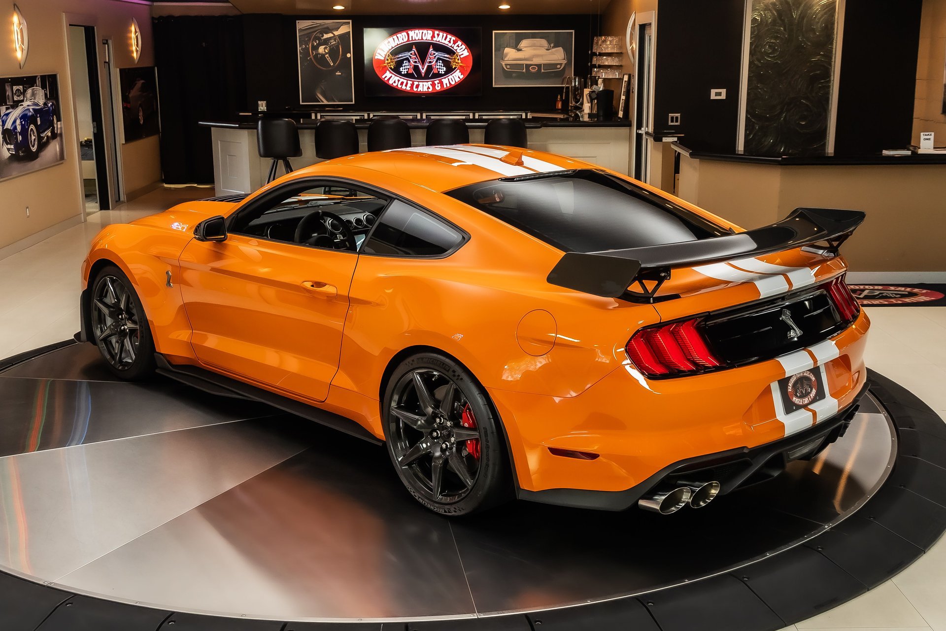 Used 2020 Ford Mustang Shelby GT500 w/ Carbon Fiber Track Pack RWD image 17