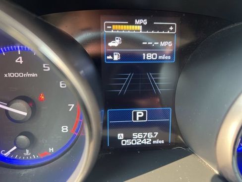 Used 2017 Subaru Outback 2.5i Limited AWD/4WD image 8