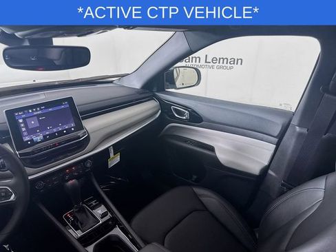 New 2026 Jeep Compass Limited image 21