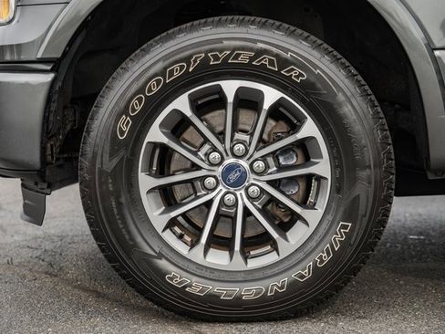 Used 2016 Ford F150 XLT w/ Equipment Group 302A Luxury image 20