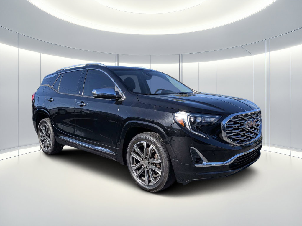 Used 2020 GMC Terrain Denali FWD image 2