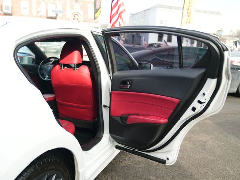 Used 2020 Acura ILX image 12