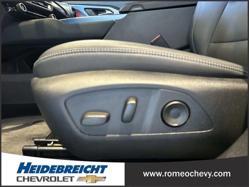 Used 2024 Chevrolet Equinox EV LT FWD image 14