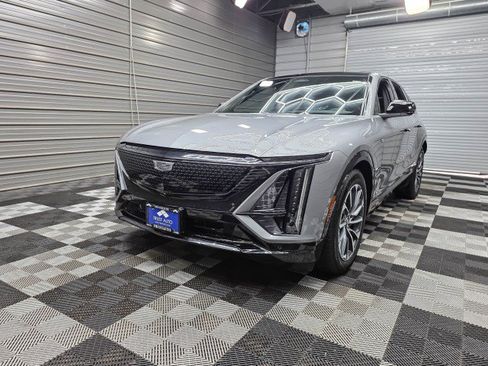 Used 2024 Cadillac Lyriq Sport AWD/4WD image 48