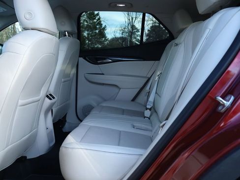 Used 2022 Buick Envision Essence w/ Technology Package I image 13