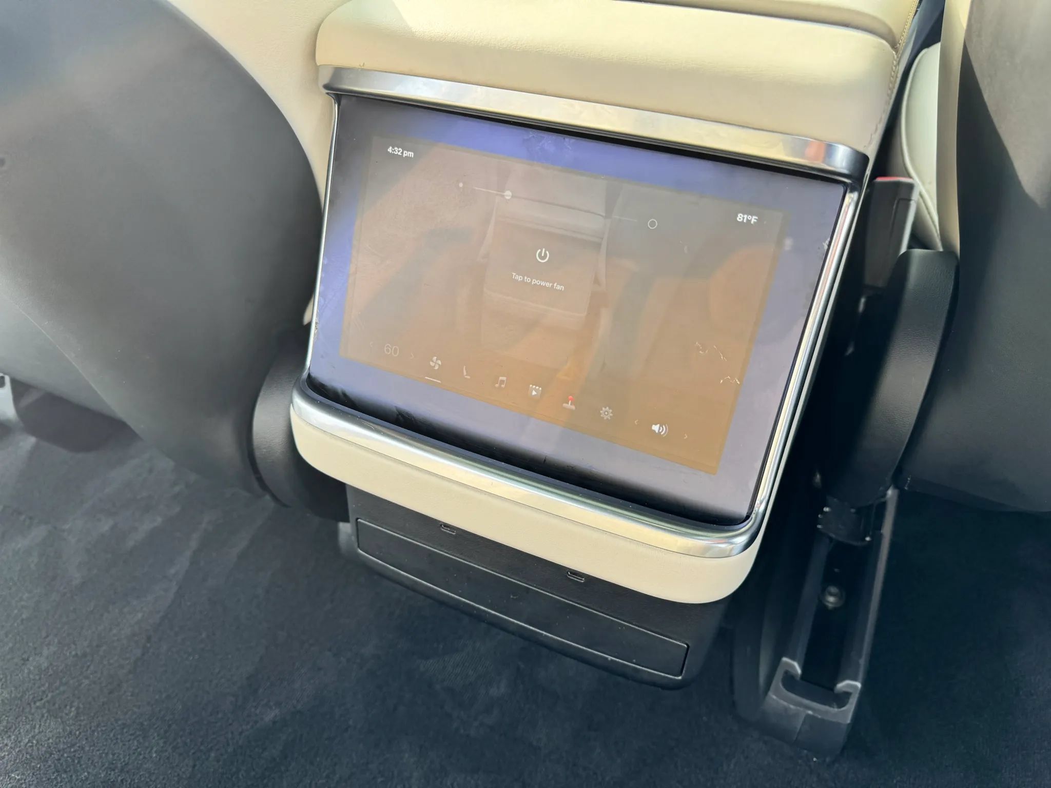Used 2022 Tesla Model X AWD/4WD image 18