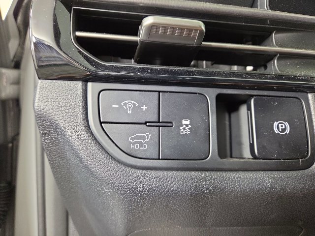 Certified 2026 Kia Sportage EX FWD image 29