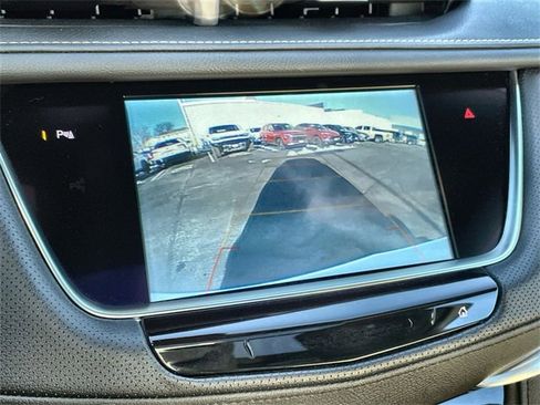 Used 2018 Cadillac XT5 Premium Luxury image 15