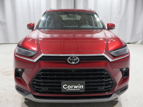 Used 2024 Toyota Grand Highlander AWD image 8