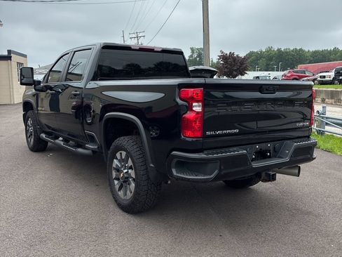 Used 2024 Chevrolet Silverado 2500 Custom w/ Custom Value Package AWD/4WD image 7