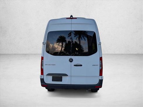 Used 2023 Mercedes-Benz Sprinter 2500 image 6
