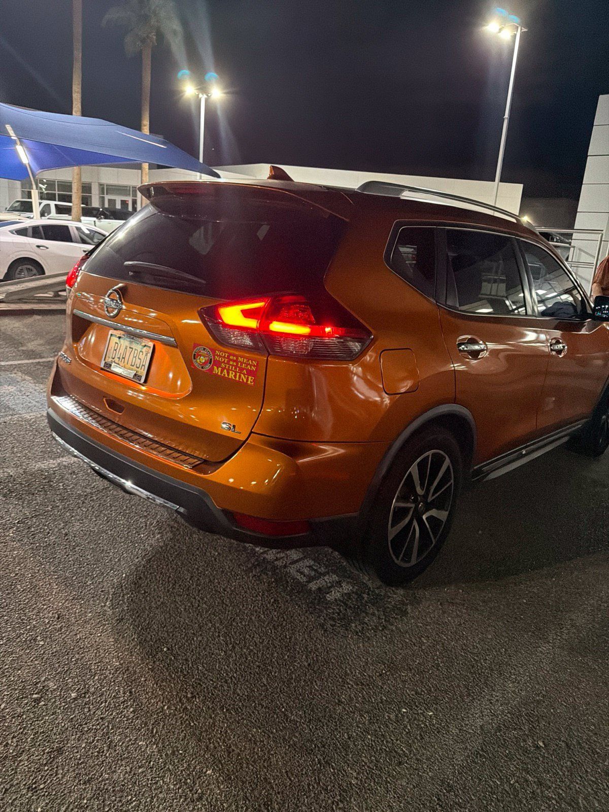 Used 2018 Nissan Rogue SL w/ Premium Package FWD image 6