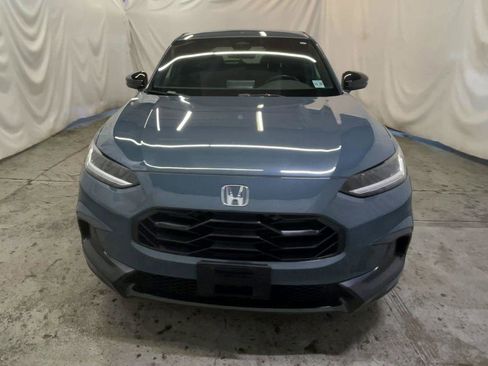 Used 2025 Honda HR-V Sport image 3