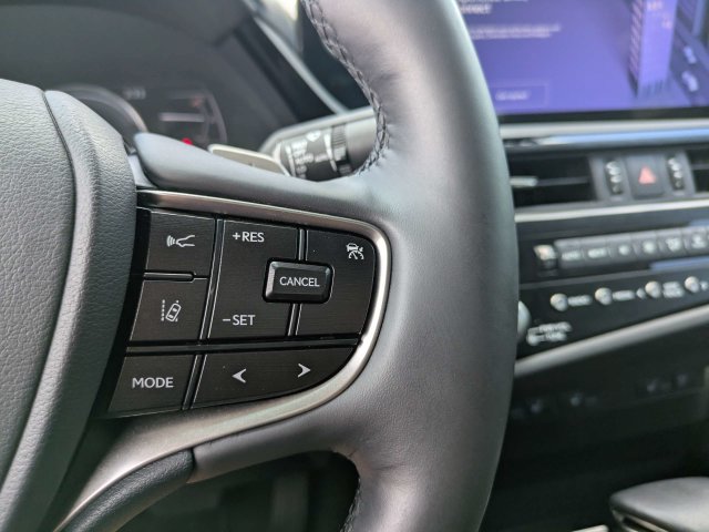 Certified 2023 Lexus ES 300h w/ Premium Package FWD image 26