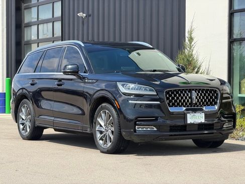 Used 2020 Lincoln Aviator Grand Touring w/ Elements Package Plus image 4