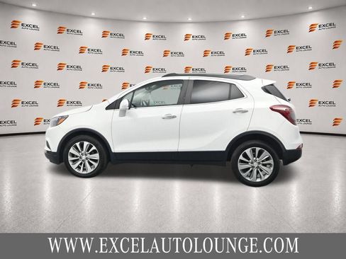 Used 2019 Buick Encore Preferred FWD image 2