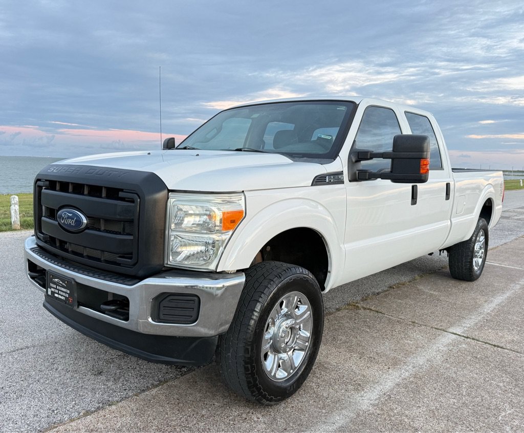 Used 2016 Ford F250 XL w/ Power Equipment Group AWD/4WD image 1