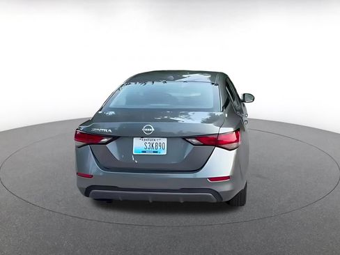 Used 2025 Nissan Sentra SV FWD image 10