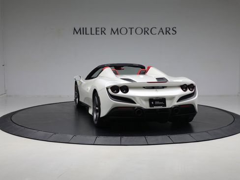 Certified 2023 Ferrari F8 Tributo image 6