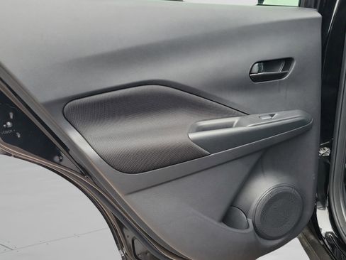 Used 2025 Nissan Kicks Play S image 33