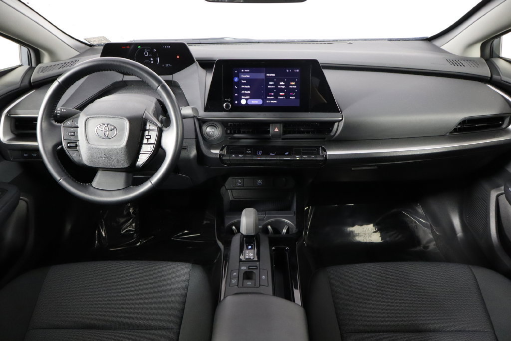 Used 2025 Toyota Prius LE FWD image 13