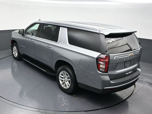 Used 2023 Chevrolet Suburban LS image 18