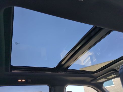 Used 2020 Ford F150 Platinum w/ Technology Package image 28