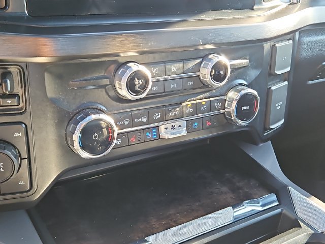 Used 2024 Ford F250 Lariat w/ Lariat Ultimate Package AWD/4WD image 25