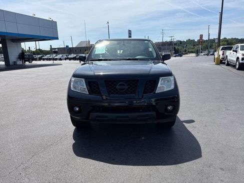 Used 2019 Nissan Frontier SV w/ Value Truck Package RWD image 8