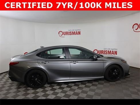 Used 2025 Toyota Camry SE w/ Convenience Package image 7