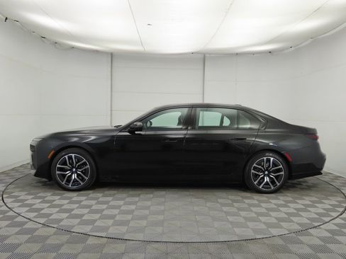 New 2026 BMW i7 xDrive60 image 8