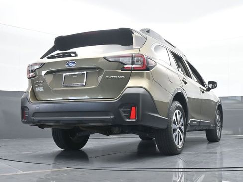 Used 2021 Subaru Outback Premium image 59