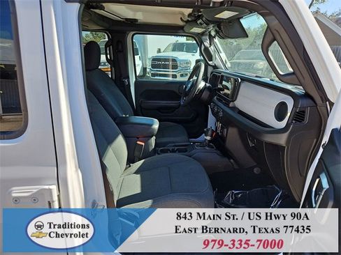 Used 2024 Jeep Wrangler Sport S image 27