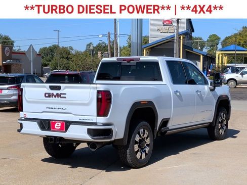 New 2026 GMC Sierra 2500 Denali w/ Denali Reserve Package image 9