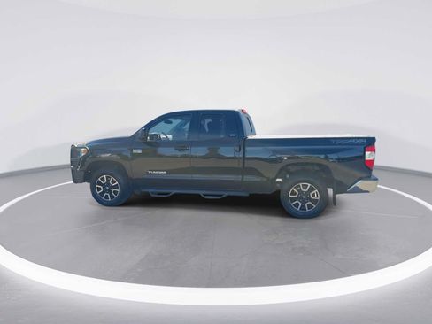 Used 2015 Toyota Tundra SR5 w/ TRD Off Road Package AWD/4WD image 5