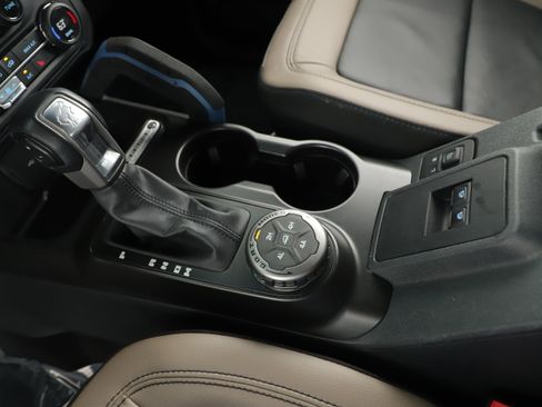 Certified 2023 Ford Bronco Wildtrak image 17