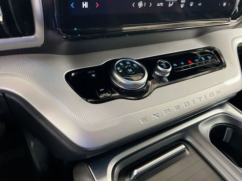 Certified 2025 Ford Expedition Max Active image 17