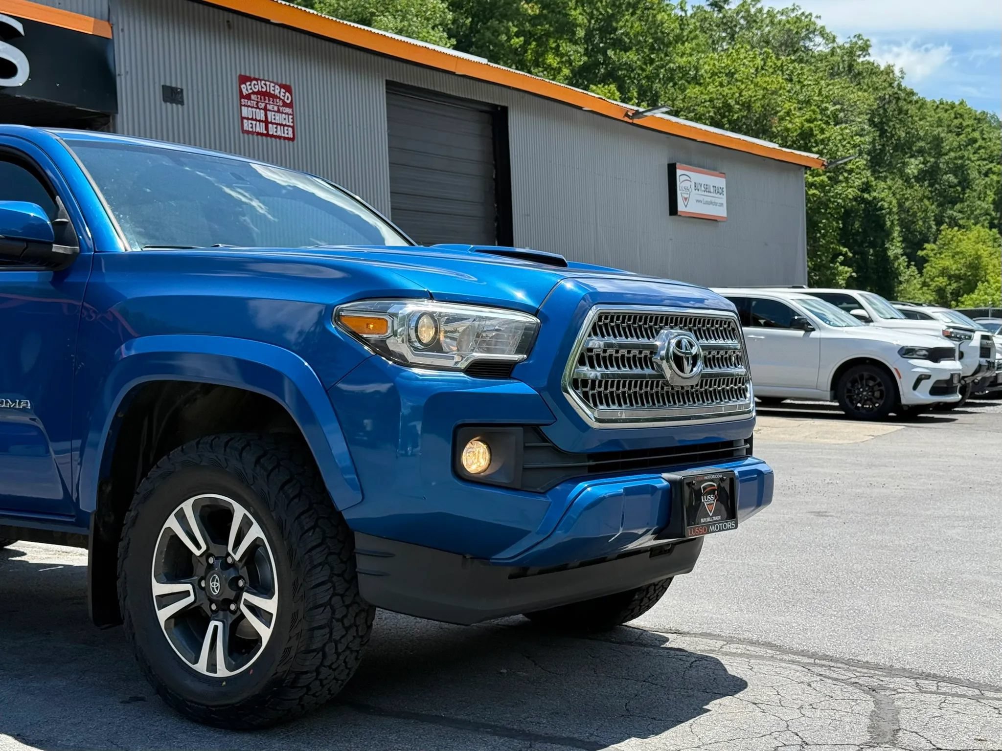 Used 2016 Toyota Tacoma TRD Sport w/ Towing Package AWD/4WD image 33