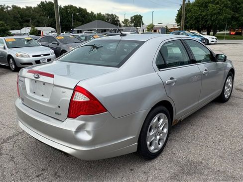 Used 2010 Ford Fusion SE image 6
