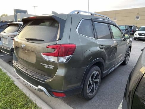 Used 2023 Subaru Forester Touring w/ Popular Package #3 AWD/4WD image 4