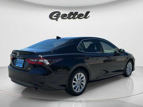 Used 2023 Toyota Camry LE FWD image 5