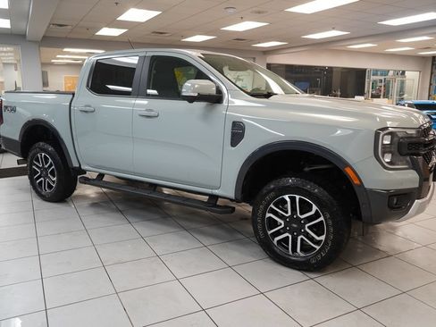 Used 2024 Ford Ranger Lariat w/ FX4 Off-Road Package AWD/4WD image 13