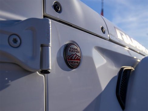 Used 2024 Jeep Wrangler Unlimited Rubicon image 11