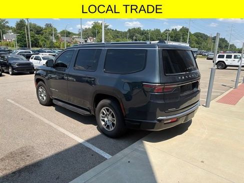 Used 2023 Jeep Wagoneer 4WD w/ Convenience Group I image 4