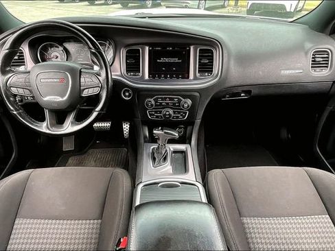 Used 2019 Dodge Charger R/T w/ Navigation & Travel Group image 7